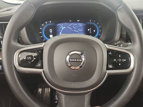 Used 2022 Volvo XC60 B6 Inscription w/ Advanced Package image 11