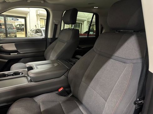 Used 2025 Ford Expedition Max Active image 26