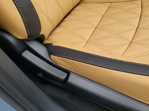 New 2025 Nissan Sentra SV w/ SV Premium Package image 32