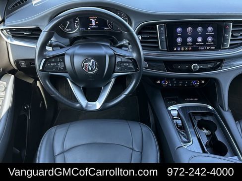 Used 2024 Buick Enclave Premium image 12
