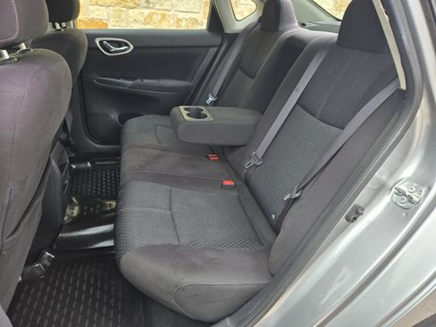 Used 2013 Nissan Sentra SR FWD image 7