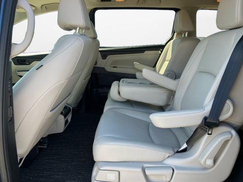 Certified 2026 Honda Odyssey EX-L image 16