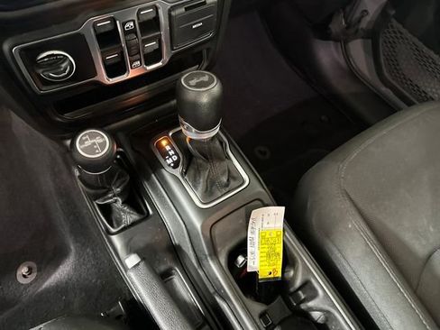 Used 2023 Jeep Wrangler Unlimited w/ Cold Weather Group AWD/4WD image 20