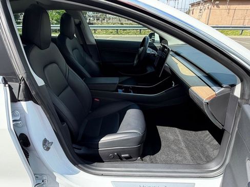 Used 2019 Tesla Model 3 Long Range AWD/4WD image 16