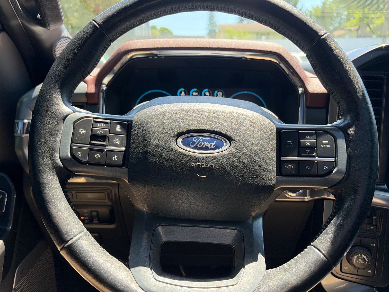 Used 2023 Ford F150 Lariat w/ Equipment Group 502A High AWD/4WD image 33
