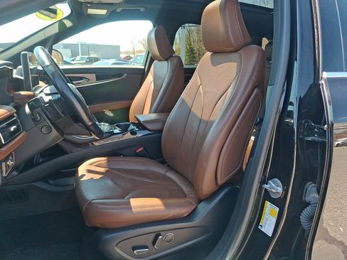 Used 2022 Lincoln Nautilus Reserve AWD/4WD image 13
