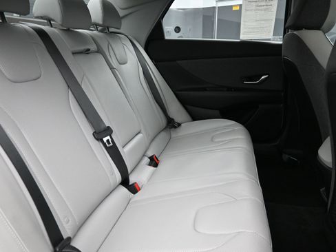 Certified 2024 Hyundai Elantra Limited image 25