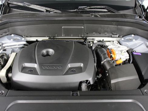 Certified 2023 Volvo XC90 T8 Ultimate image 24