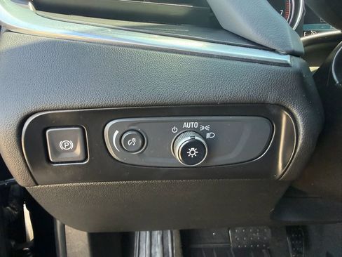 Used 2019 Buick Enclave Essence w/ Trailering Package, 5000 lbs. AWD/4WD image 22