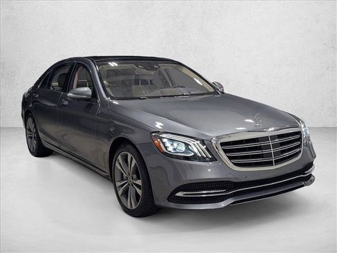 Used 2019 Mercedes-Benz S 560 Sedan image 3