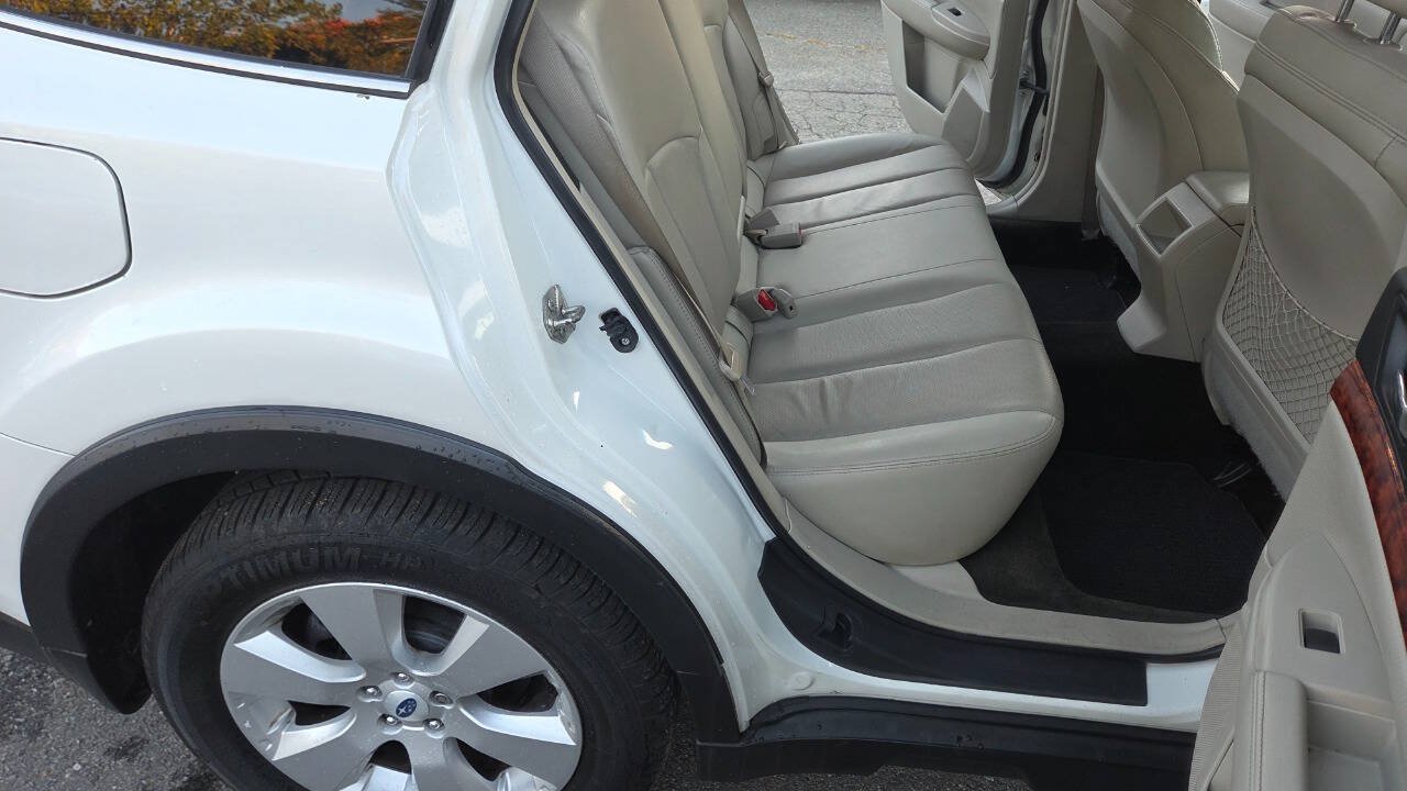 Used 2012 Subaru Outback 2.5i Limited AWD/4WD image 39