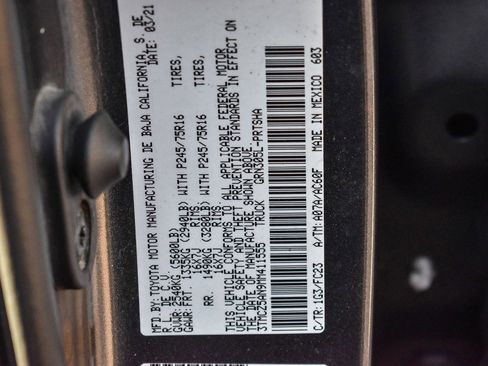 Used 2021 Toyota Tacoma SR5 image 28