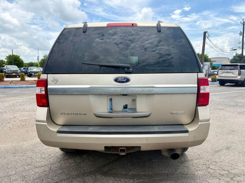 Used 2017 Ford Expedition Platinum RWD image 6