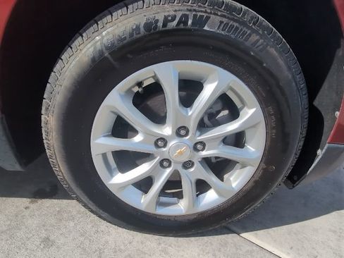 Used 2021 Chevrolet Equinox LT image 33