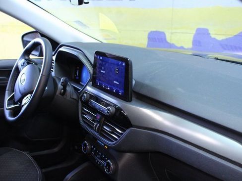 Used 2023 Ford Escape Active image 10