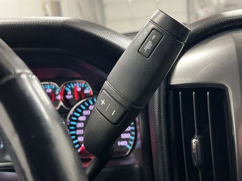 Used 2018 Chevrolet Silverado 1500 LT w/ All Star Edition image 15