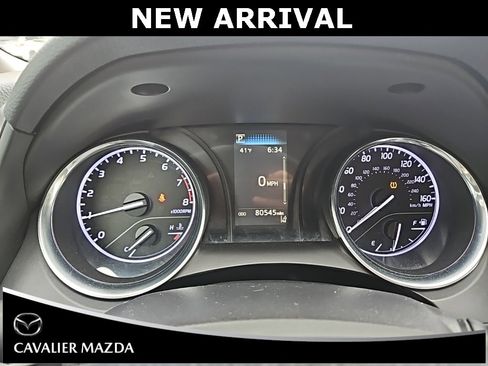 Used 2019 Toyota Camry SE image 18