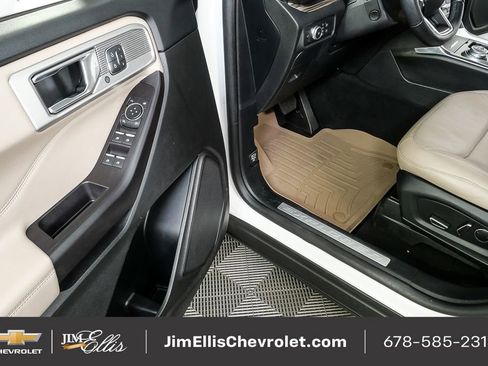 Used 2020 Ford Explorer Limited w/ Class III Trailer Tow Package image 9