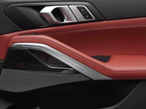 Certified 2025 BMW X6 M60i image 30