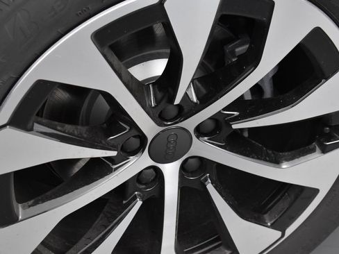 New 2026 Audi Q3 quattro 2.0T AWD/4WD image 21