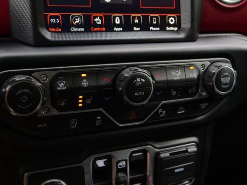 Used 2020 Jeep Gladiator Rubicon image 35