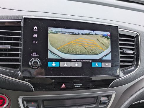 Certified 2024 Honda Passport EX-L image 25