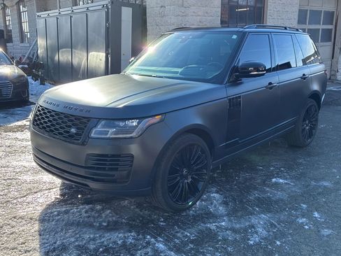 Used 2019 Land Rover Range Rover Supercharged image 3
