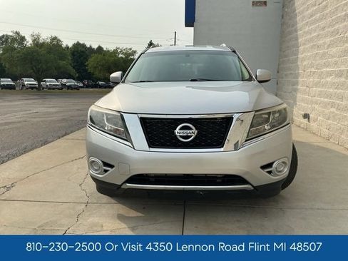 Used 2014 Nissan Pathfinder SV AWD/4WD image 7