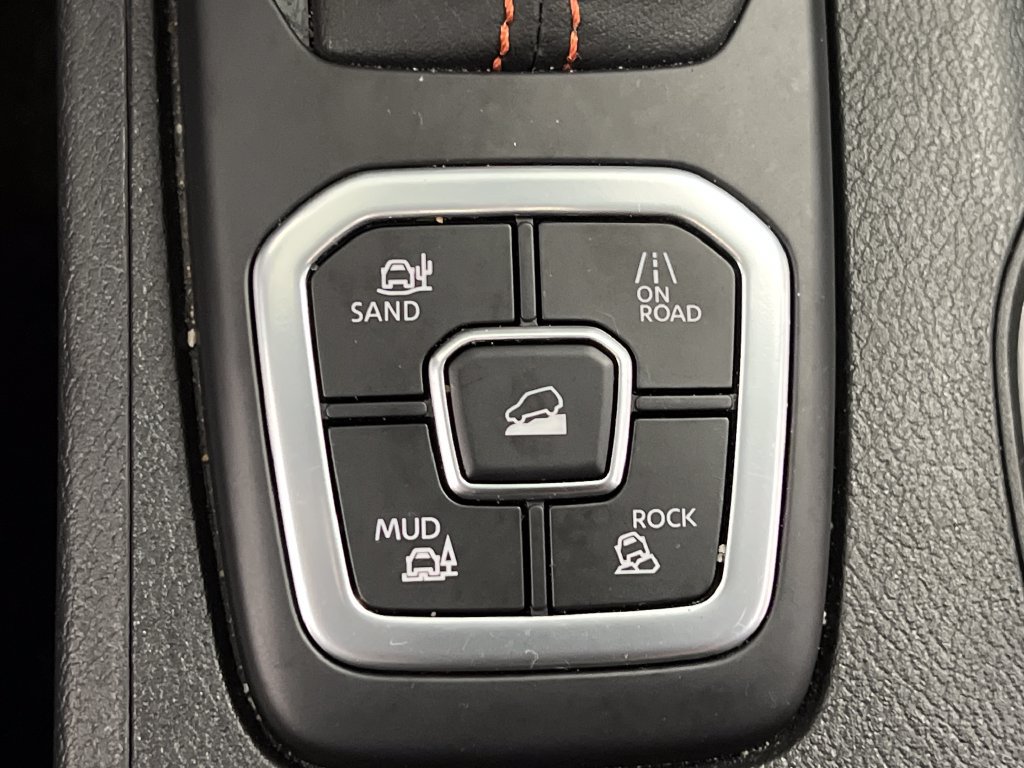 Used 2026 Nissan Frontier PRO-4X AWD/4WD image 54