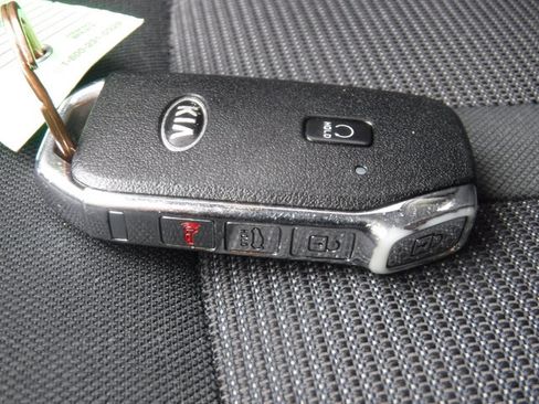 Used 2021 Kia K5 LXS image 35