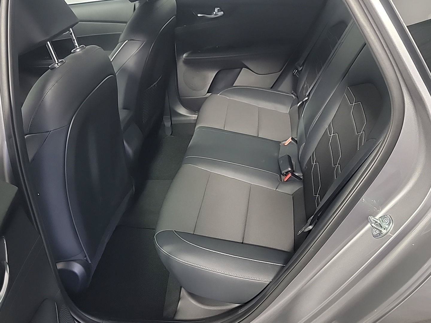 Certified 2023 Kia Forte GT-Line w/ GT-Line Premium Package FWD image 16