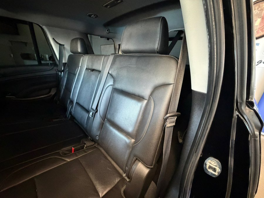 Used 2019 GMC Yukon SLT w/ Graphite Performance Edition AWD/4WD image 26