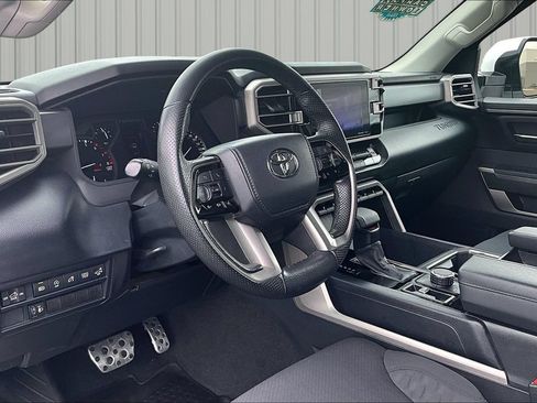 Used 2022 Toyota Tundra SR5 w/ TRD Off-Road Package AWD/4WD image 4