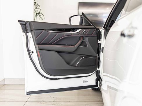 Used 2024 Maserati Levante Modena Ultima image 35