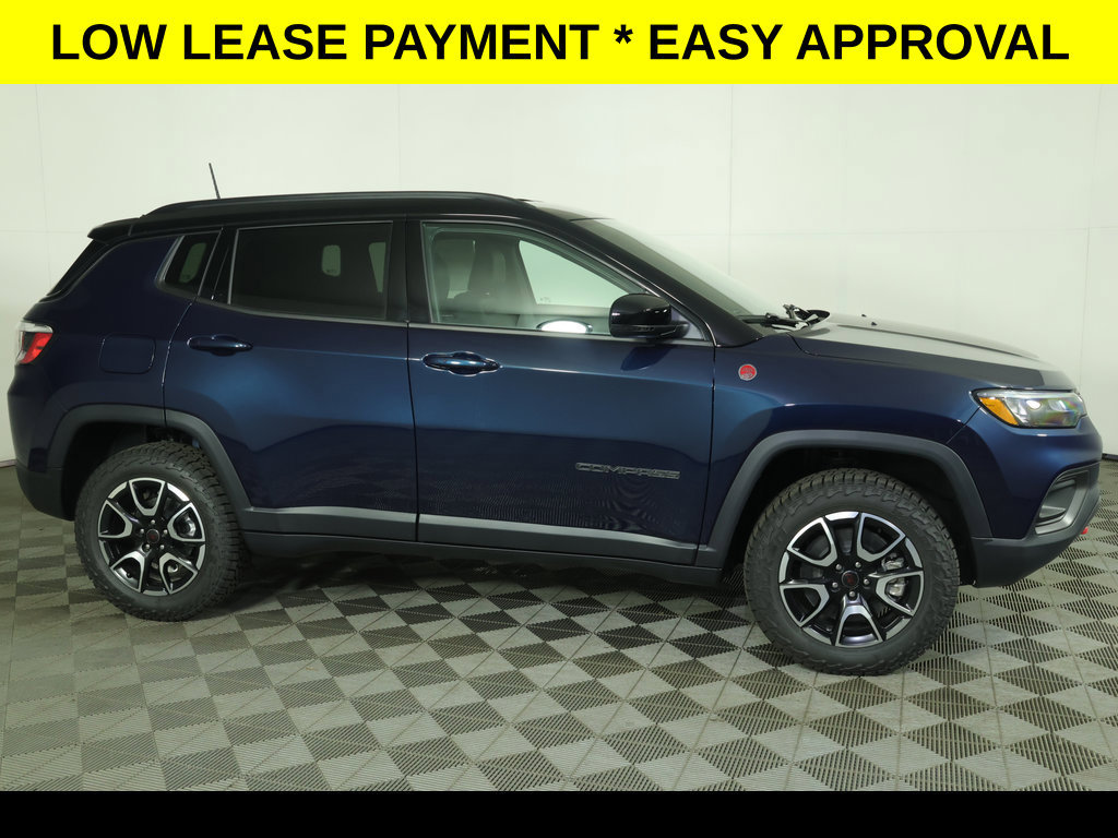 New 2026 Jeep Compass Trailhawk AWD/4WD image 2