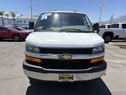 Used 2024 Chevrolet Express 2500 w/ Driver Convenience Package RWD image 3