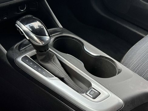 Certified 2024 Buick Envista Preferred FWD image 30