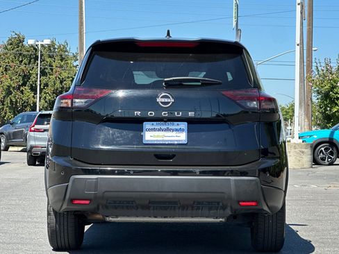 Certified 2024 Nissan Rogue S FWD image 5