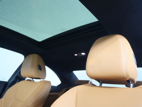 Certified 2024 BMW 230i Coupe w/ Convenience Package image 12