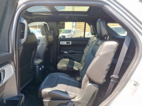 Used 2022 Ford Explorer ST w/ Equipment Group 401A AWD/4WD image 10