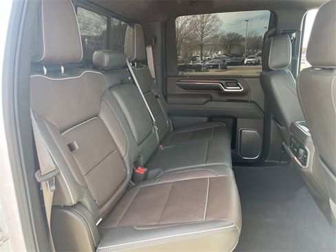 Used 2024 GMC Sierra 3500 Denali w/ Denali Reserve Package image 31