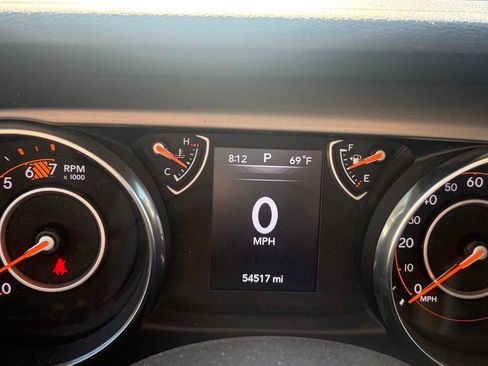 Used 2018 Jeep Wrangler Sport AWD/4WD image 19