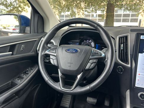 Used 2022 Ford Edge SEL image 27