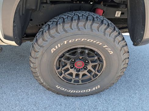 Used 2022 Toyota Tacoma TRD Pro AWD/4WD image 10