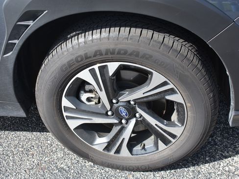 Used 2024 Subaru Crosstrek 2.0i Premium AWD/4WD image 11