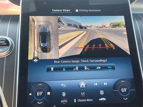 New 2025 Mercedes-Benz GLC 300 4MATIC image 14