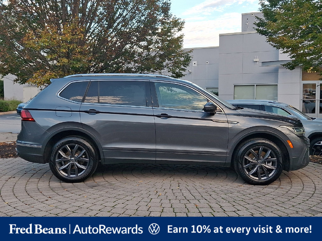 Certified 2023 Volkswagen Tiguan SE w/ Panoramic Sunroof Package FWD image 9