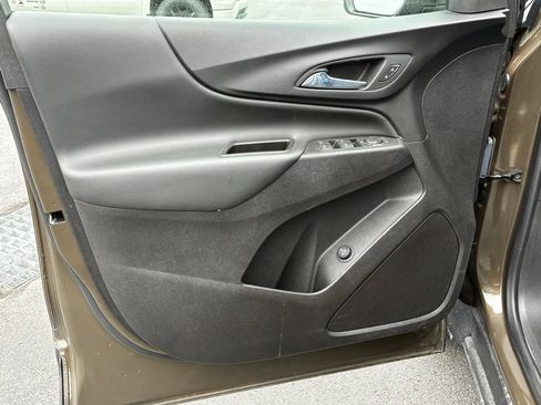 Used 2024 Chevrolet Equinox LT AWD/4WD image 4