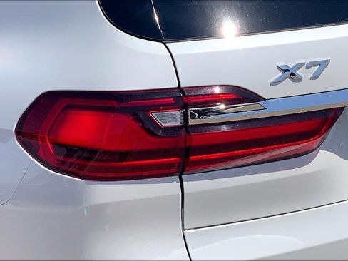 Used 2019 BMW X7 xDrive50i w/ M Sport Package AWD/4WD image 28