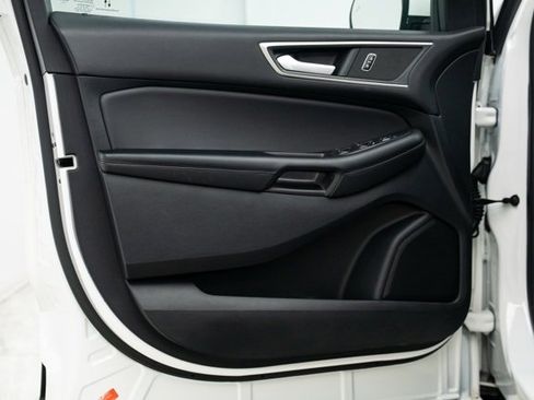 Used 2022 Ford Edge SEL w/ Convenience Package image 25